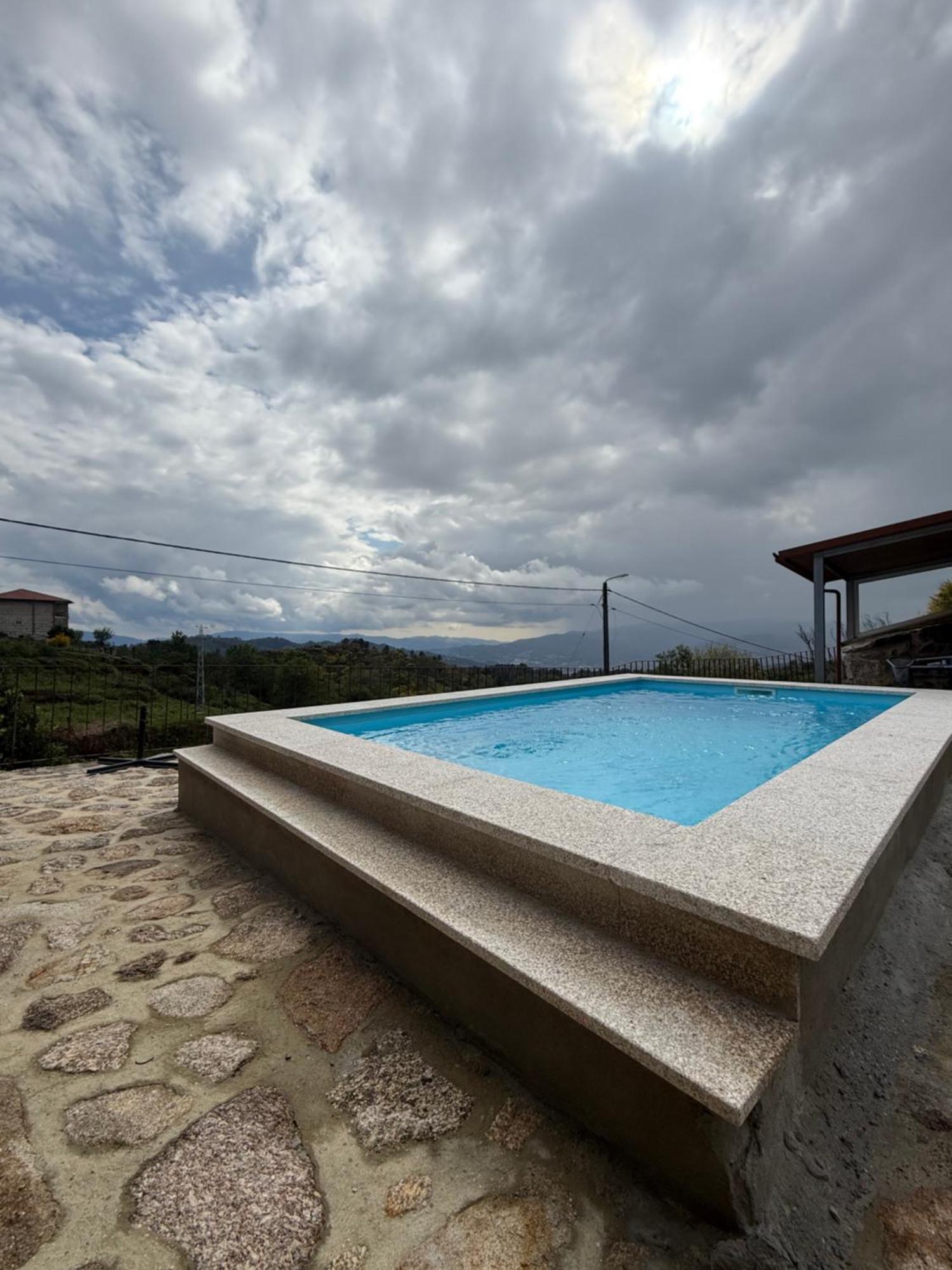 アルコス・デ・ヴァルデヴェス Casa Poente Piscina Privadaヴィラ エクステリア 写真